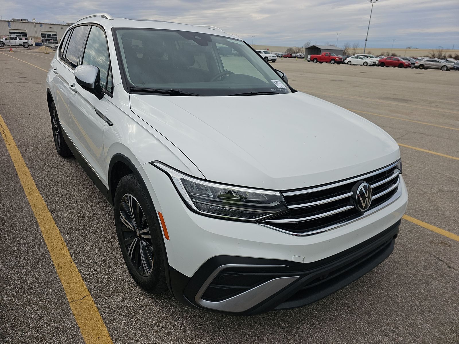 2024 Volkswagen Tiguan 2.0T Wolfsburg Edition FWD