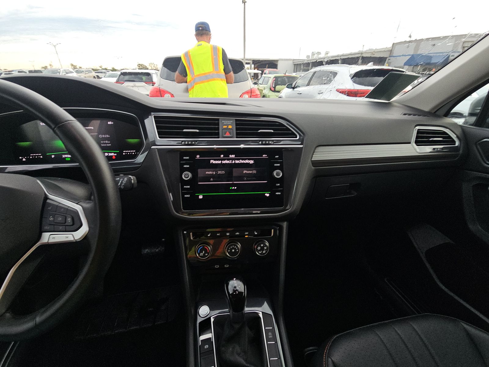 2024 Volkswagen Tiguan 2.0T Wolfsburg Edition FWD