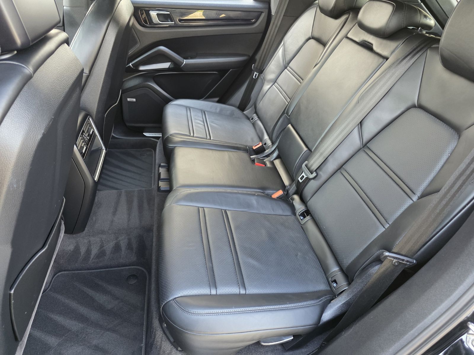 2020 Porsche Cayenne Base AWD