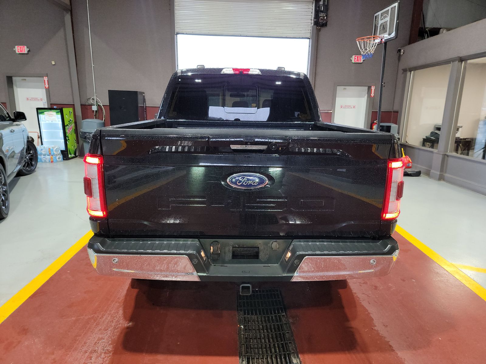 2023 Ford F-150 Lariat AWD