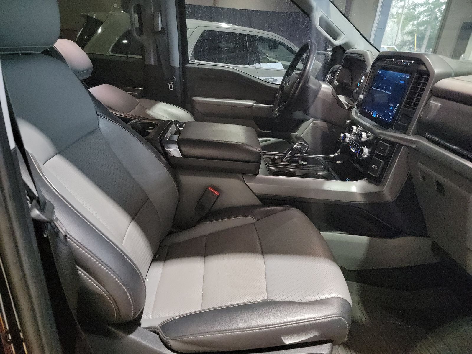 2023 Ford F-150 Lariat AWD