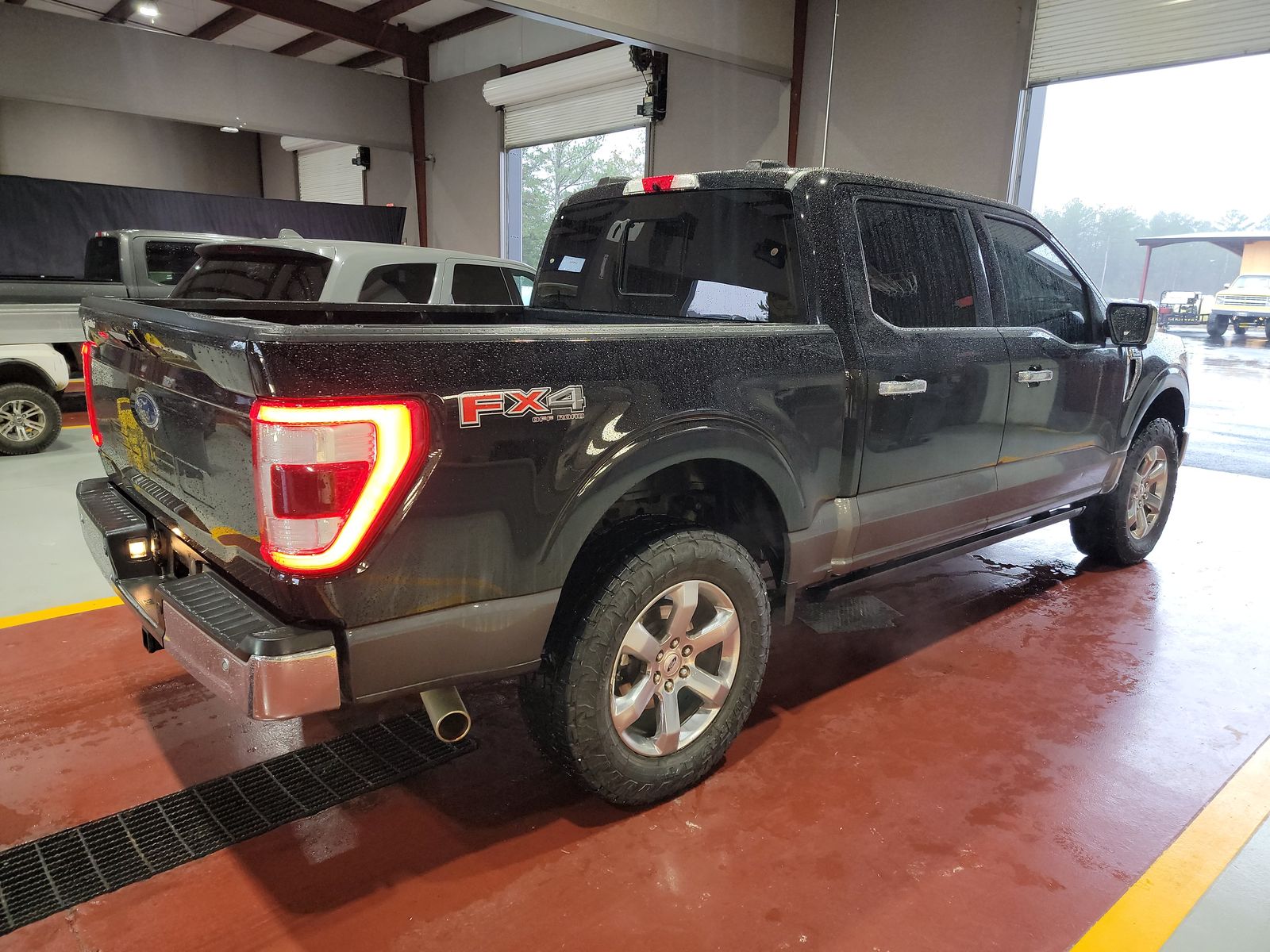 2023 Ford F-150 Lariat AWD