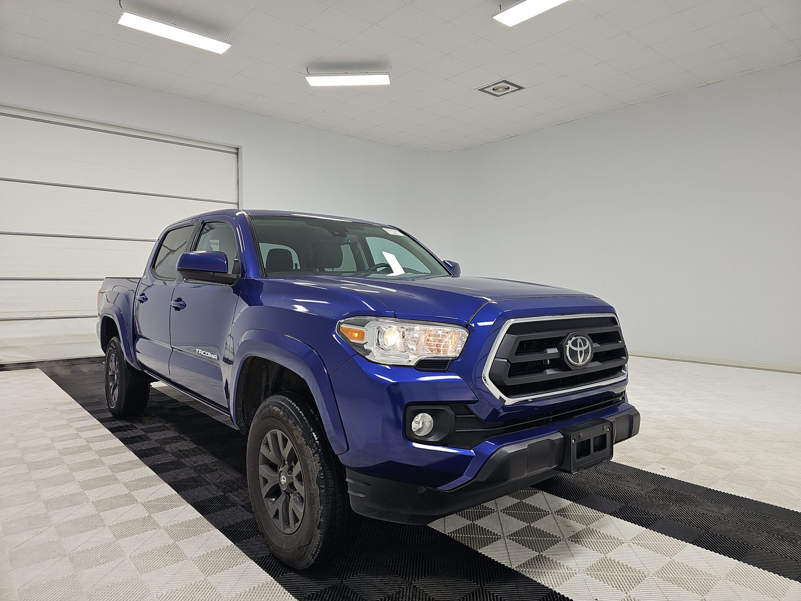 2023 Toyota Tacoma SR5 RWD