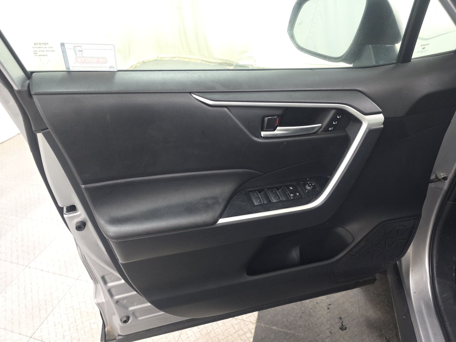 2024 Toyota RAV4 Hybrid XLE Premium AWD