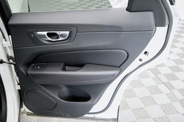 2023 Volvo XC60 B5 Plus AWD