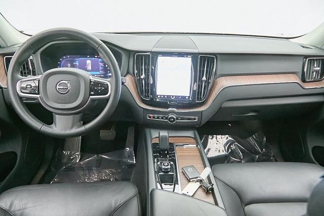 2023 Volvo XC60 B5 Plus AWD