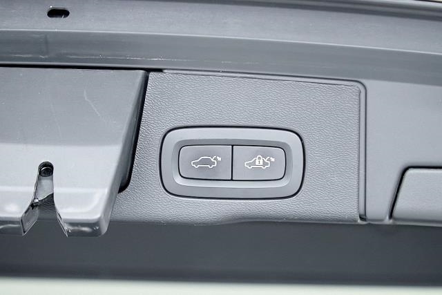 2023 Volvo XC60 B5 Plus AWD