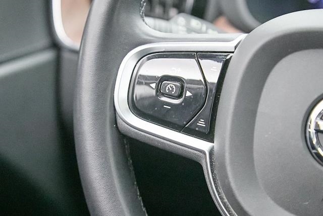 2023 Volvo XC60 B5 Plus AWD