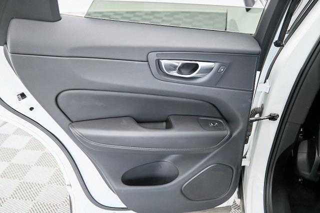 2023 Volvo XC60 B5 Plus AWD