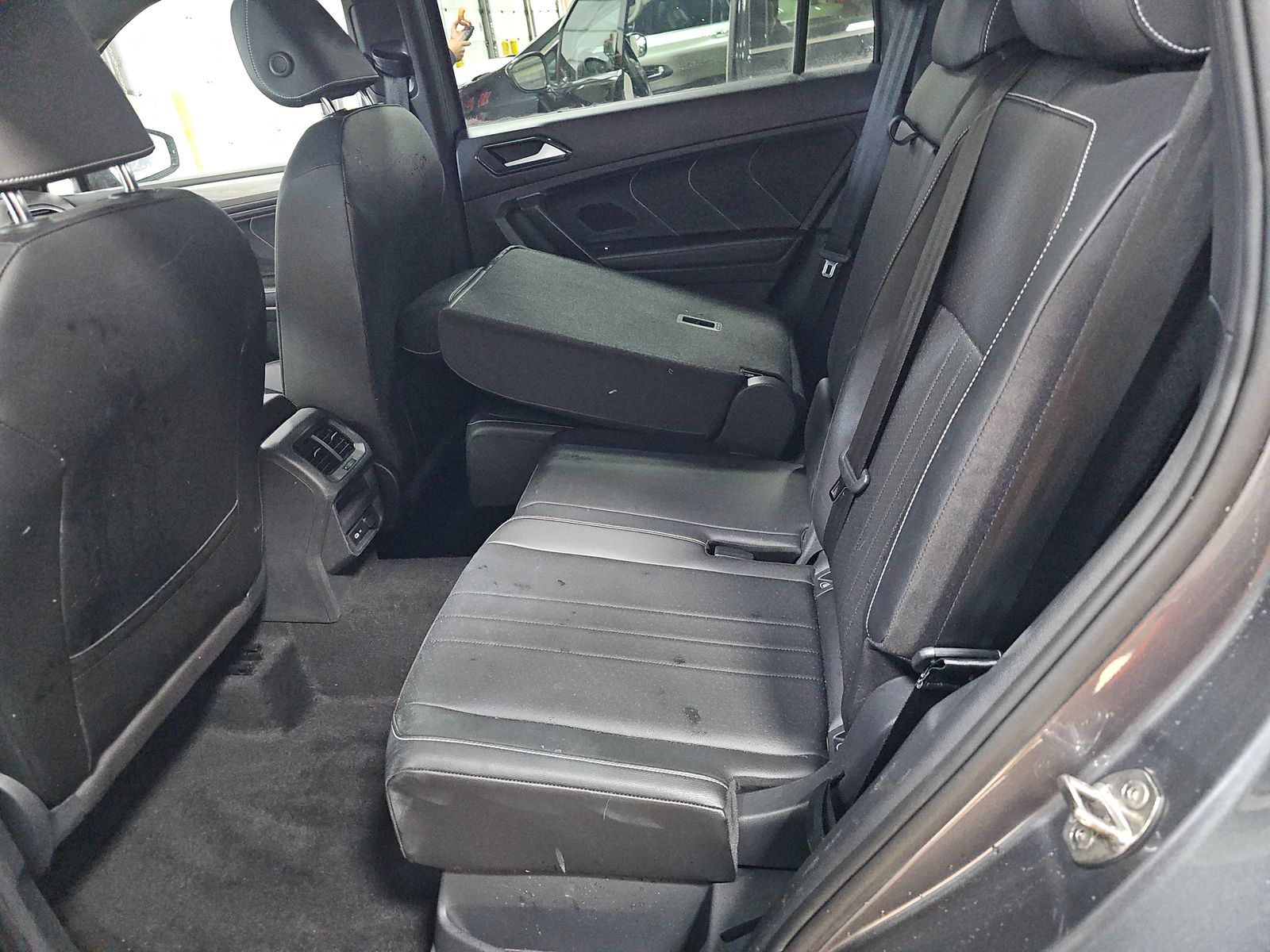 2023 Volkswagen Tiguan 2.0T SE R-Line Black AWD