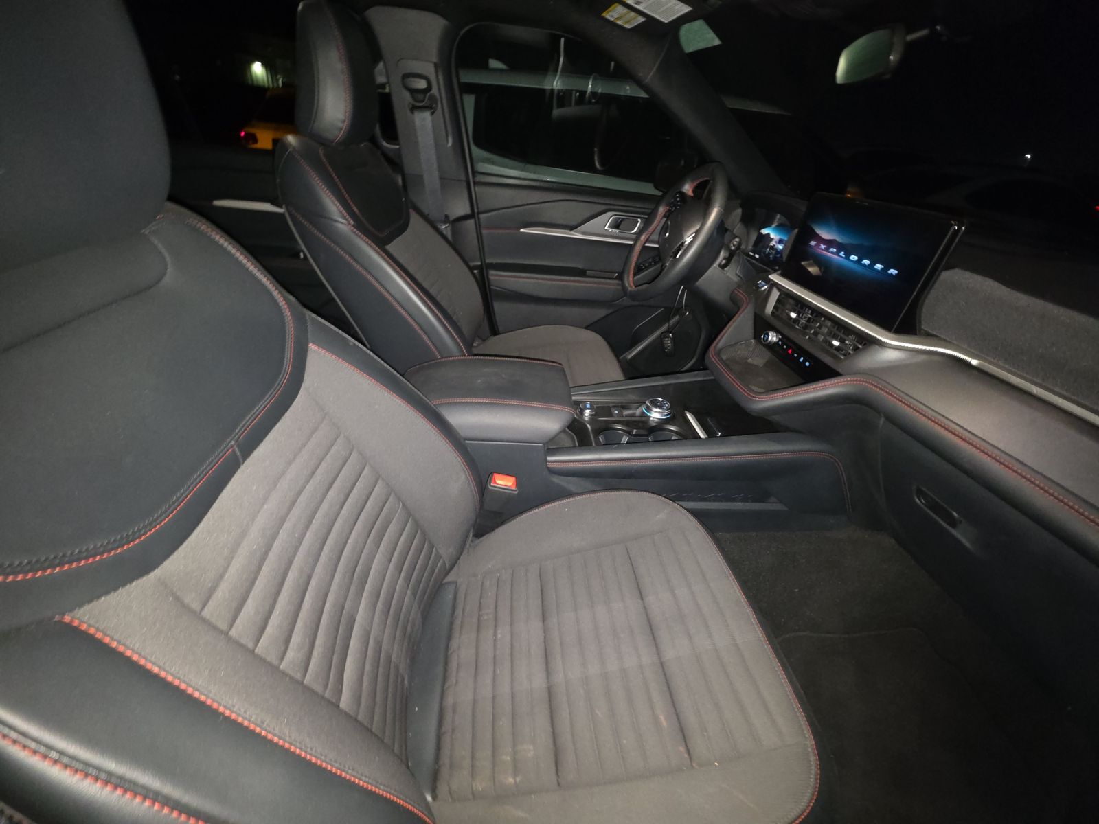 2025 Ford Explorer ST-Line AWD