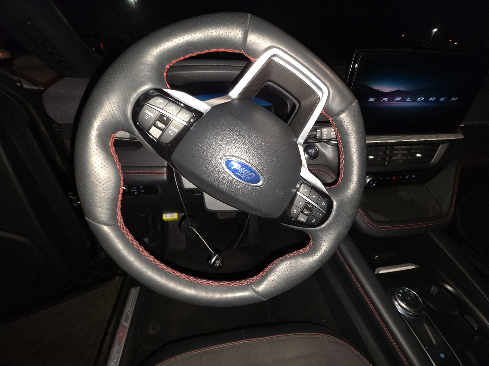 2025 Ford Explorer ST-Line AWD