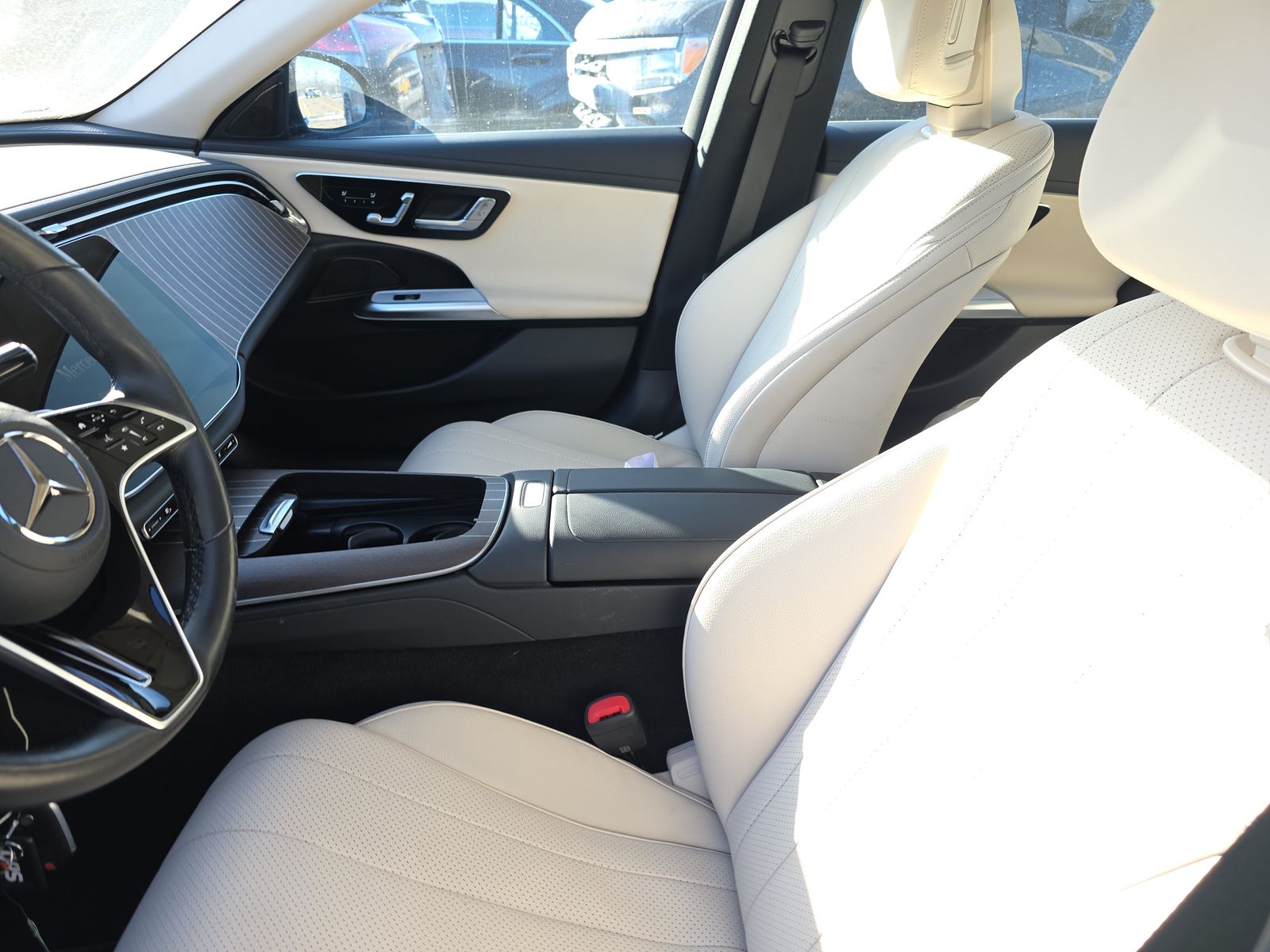 MERCEDES-BENZ E-CLASS - 8