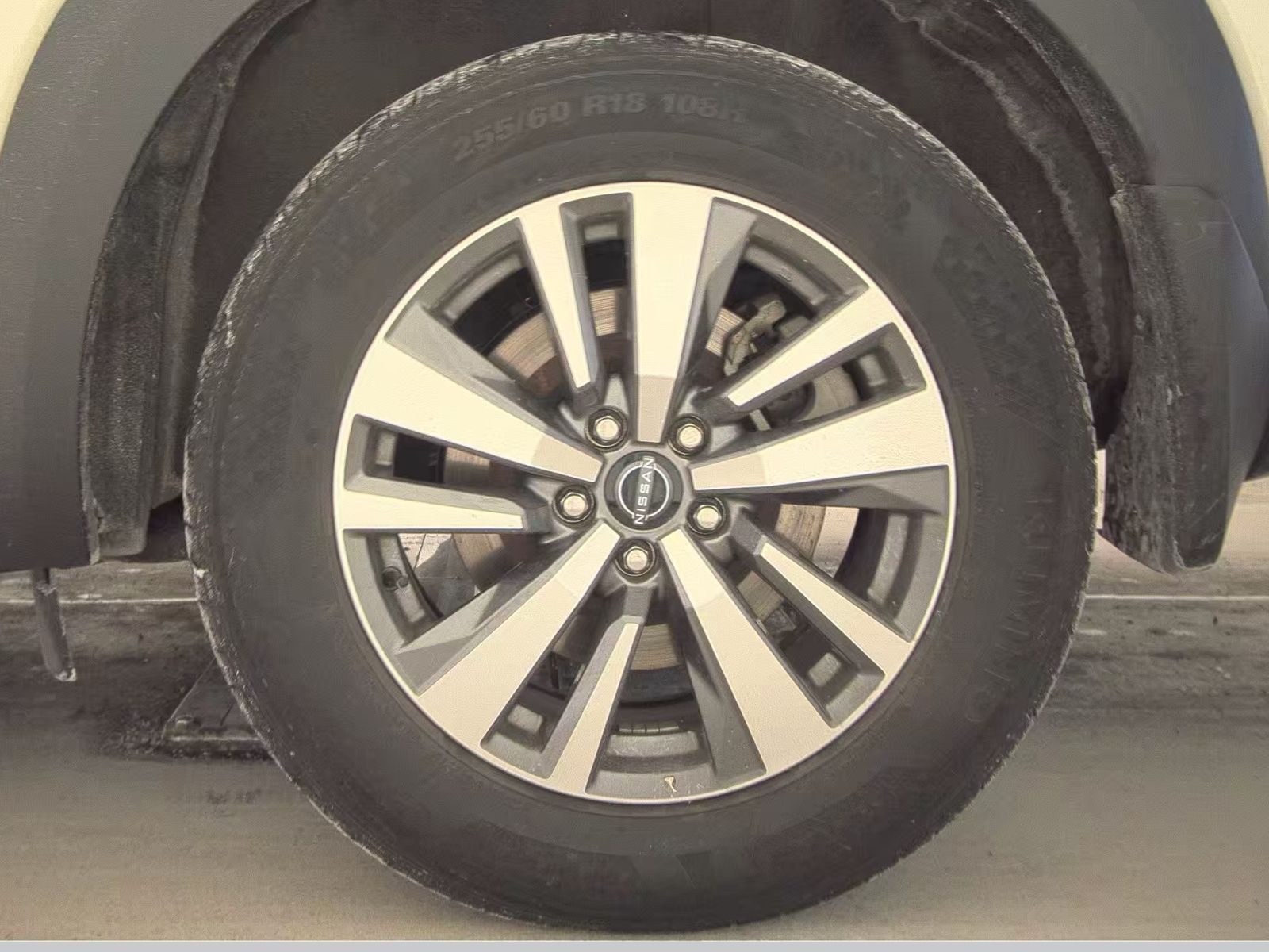 2023 Nissan Pathfinder SL FWD