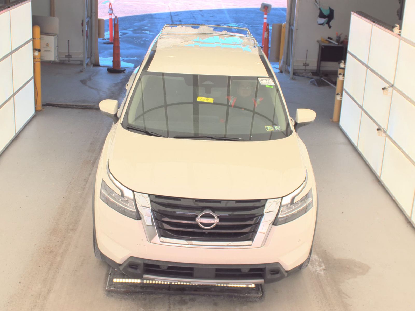 2023 Nissan Pathfinder SL FWD