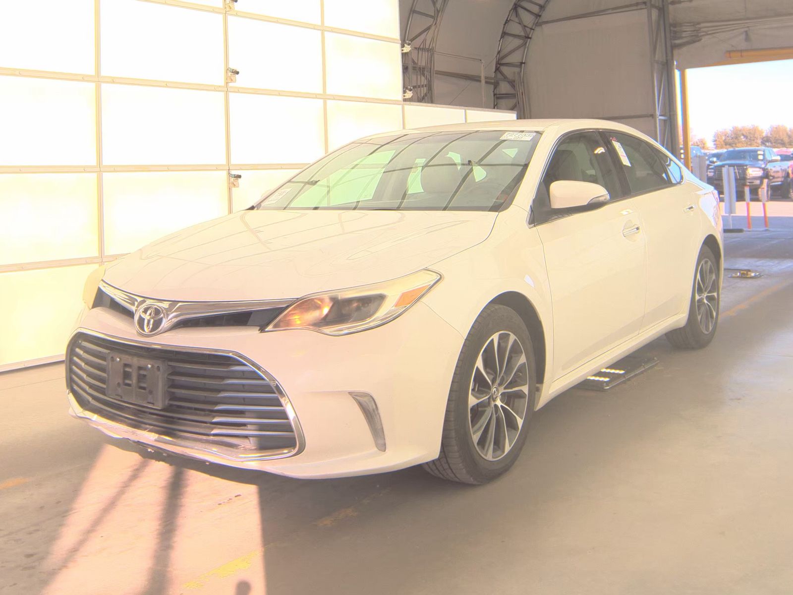 2016 Toyota Avalon XLE FWD