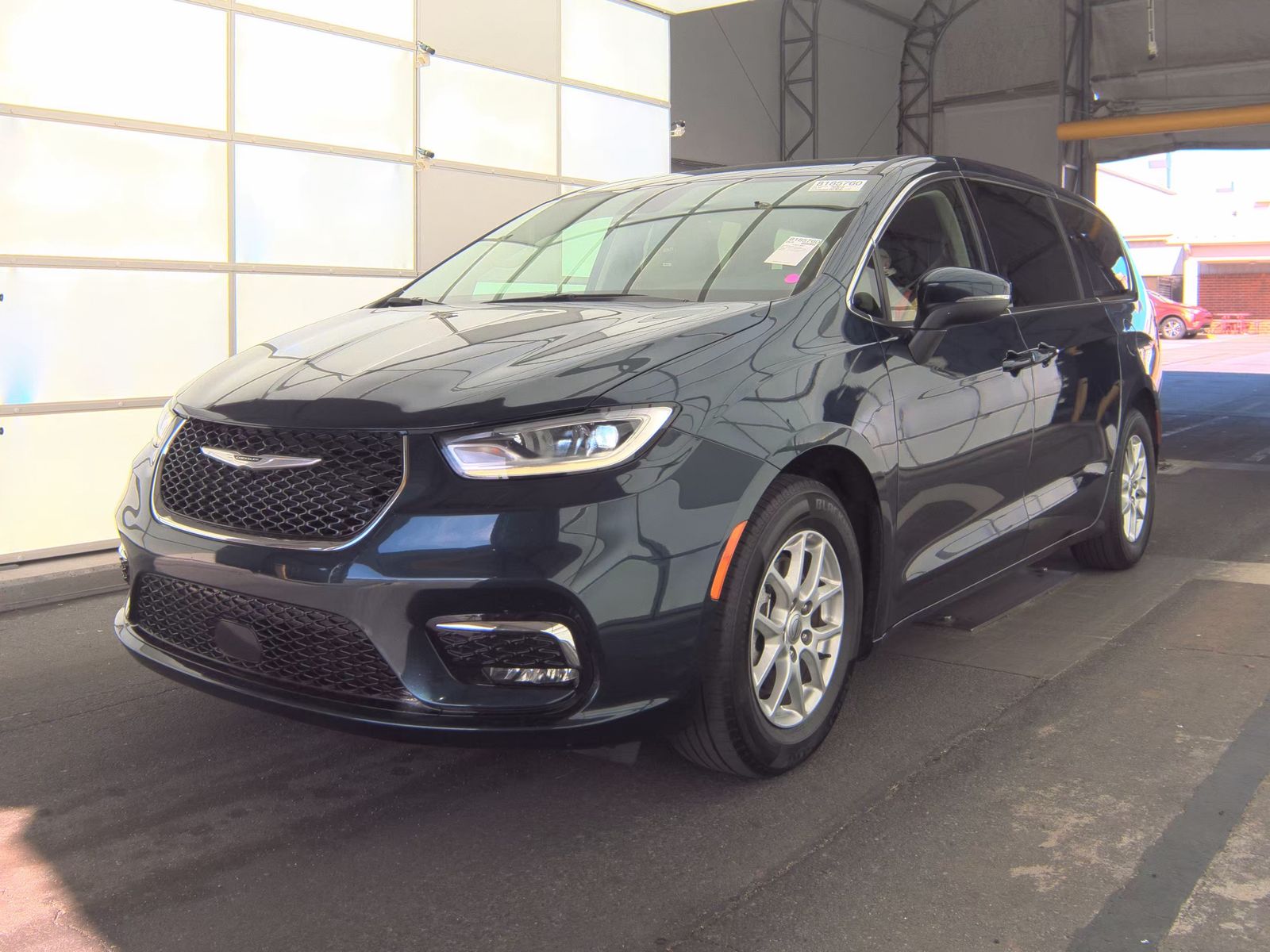 2023 Chrysler Pacifica Touring L FWD