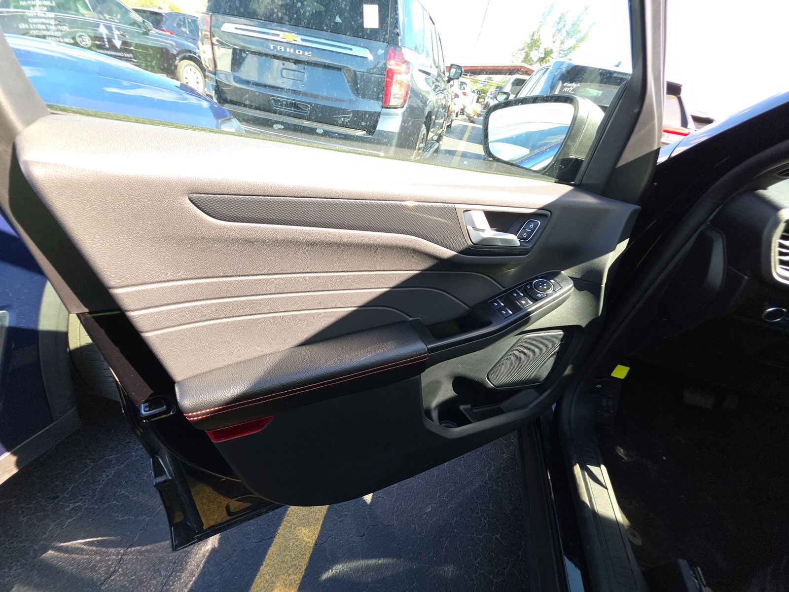 2025 Ford Escape ST-Line FWD