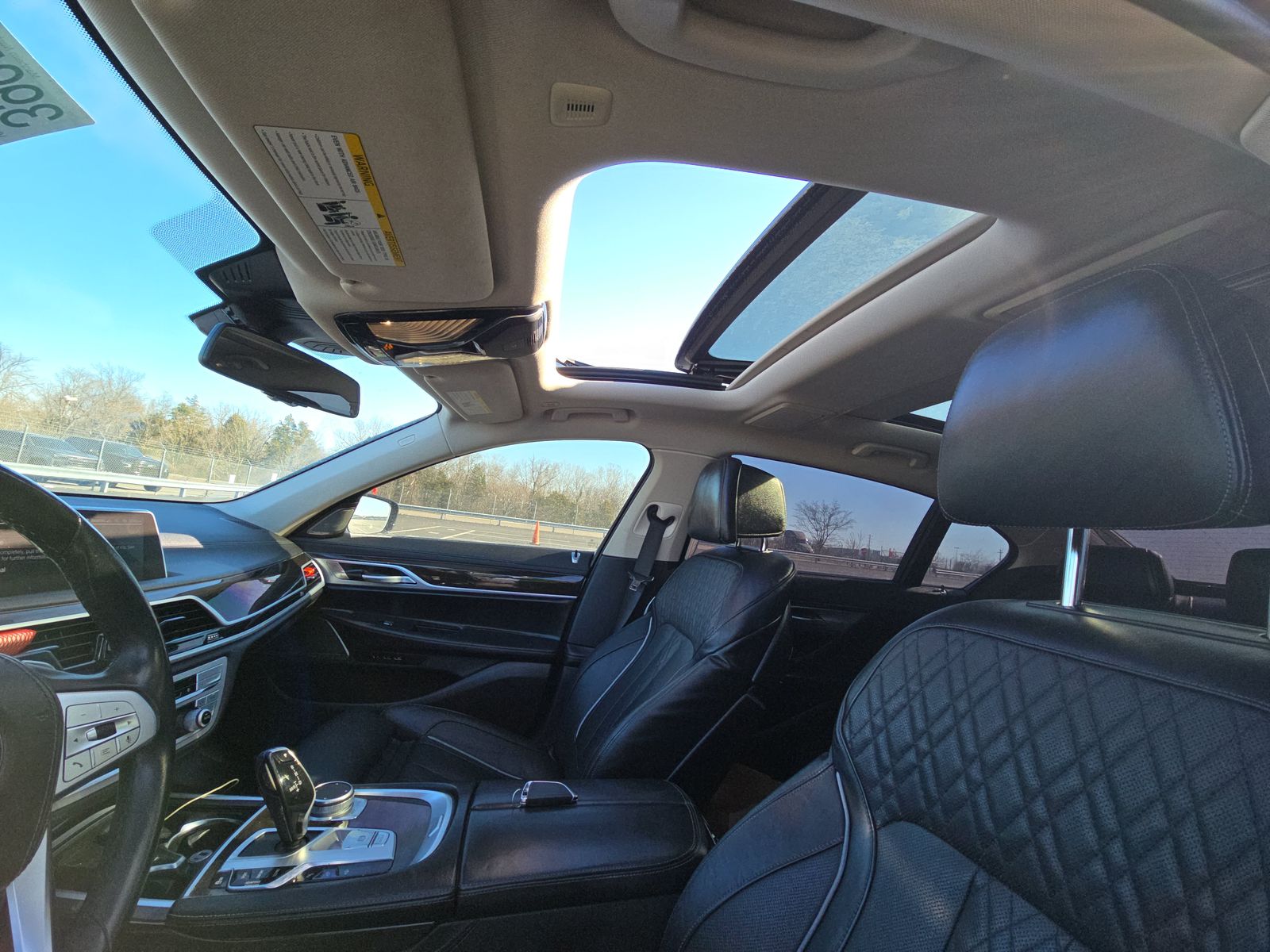 2022 BMW 7 Series 740i RWD