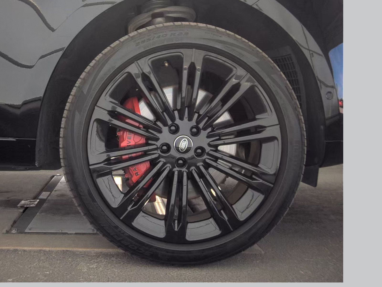 2024 Land Rover Range Rover SE AWD