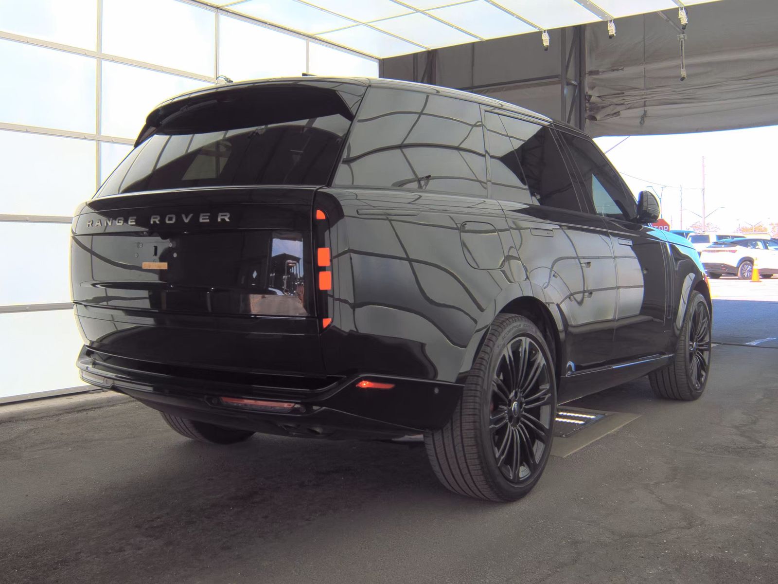 2024 Land Rover Range Rover SE AWD