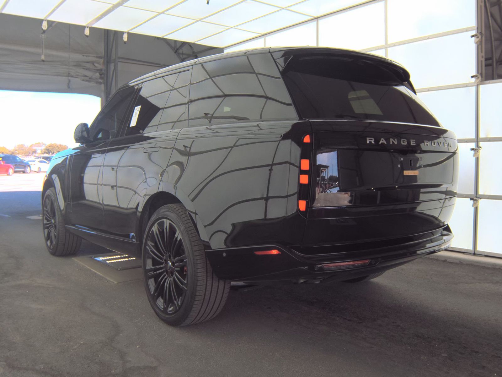 2024 Land Rover Range Rover SE AWD