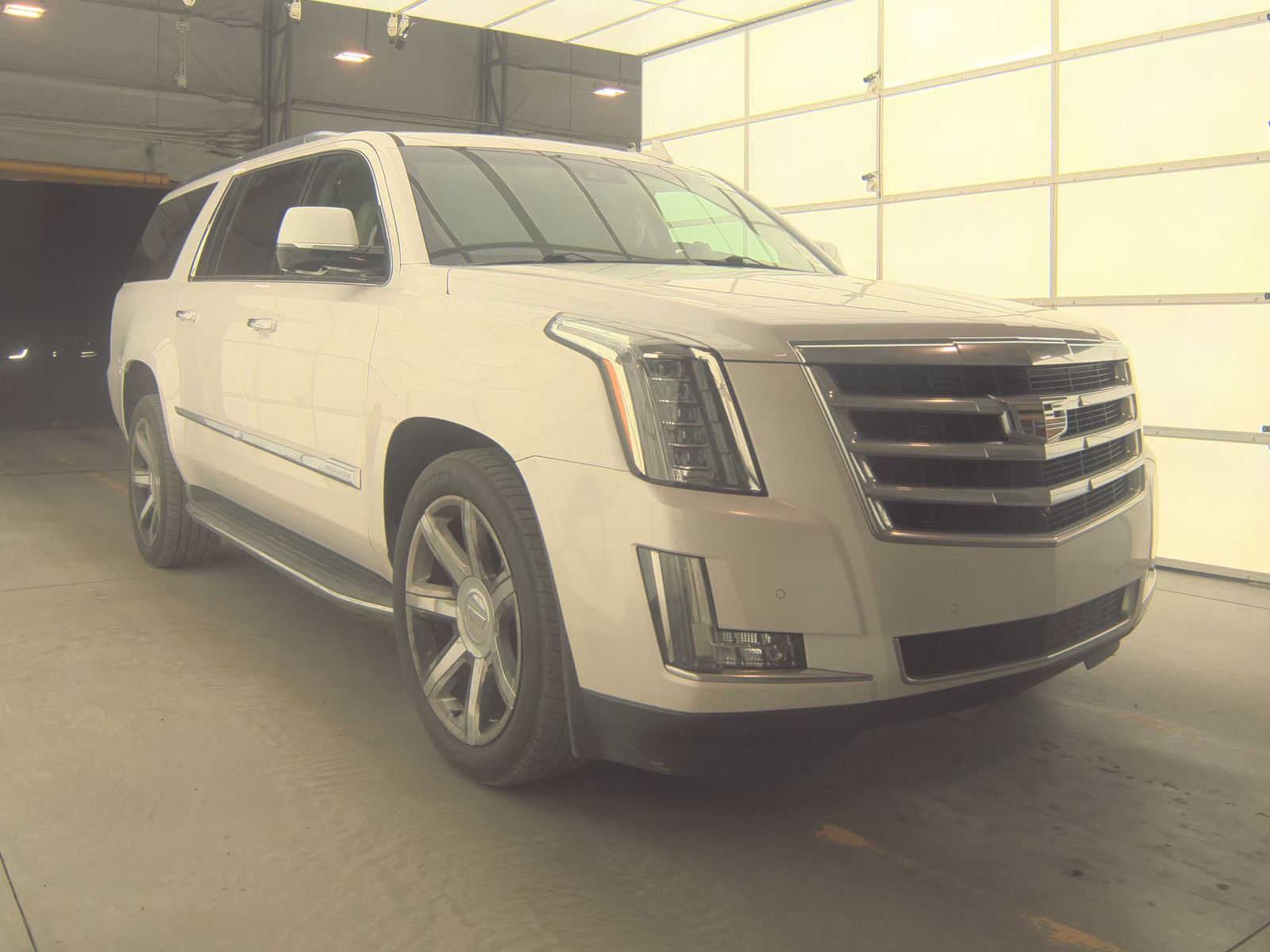 2016 Cadillac Escalade ESV Luxury AWD