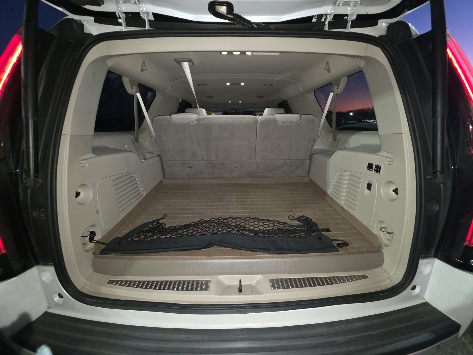 2016 Cadillac Escalade ESV Luxury AWD