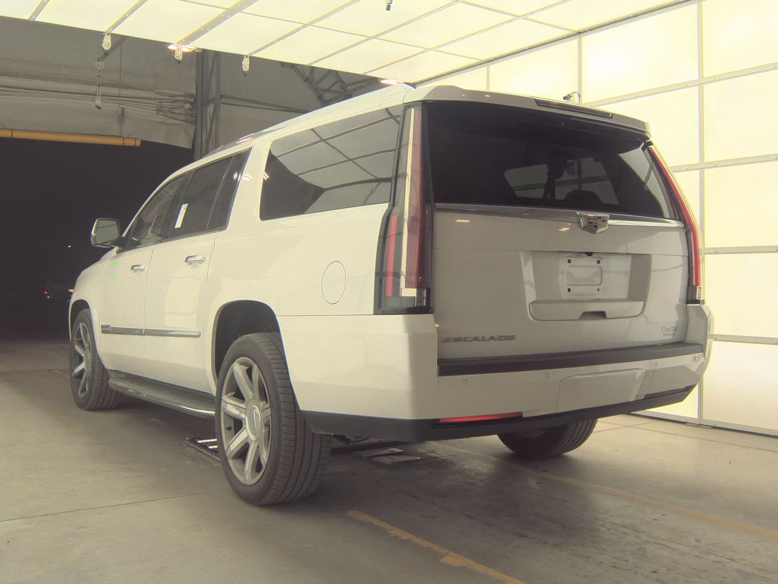 2016 Cadillac Escalade ESV Luxury AWD