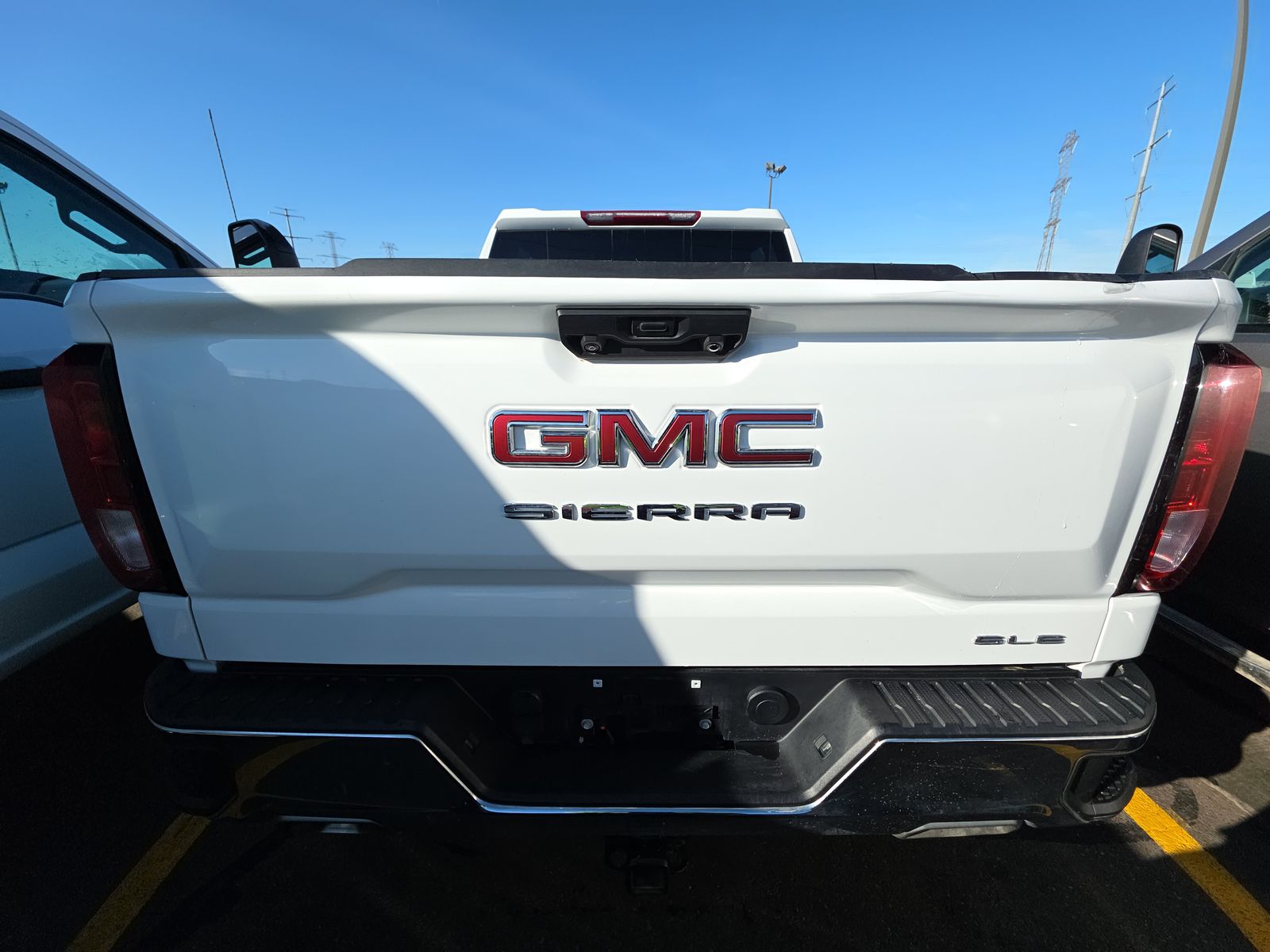 2023 GMC SIERRA 1500 SLE GAS WHITE SHORT BED SINGLE - Image 5