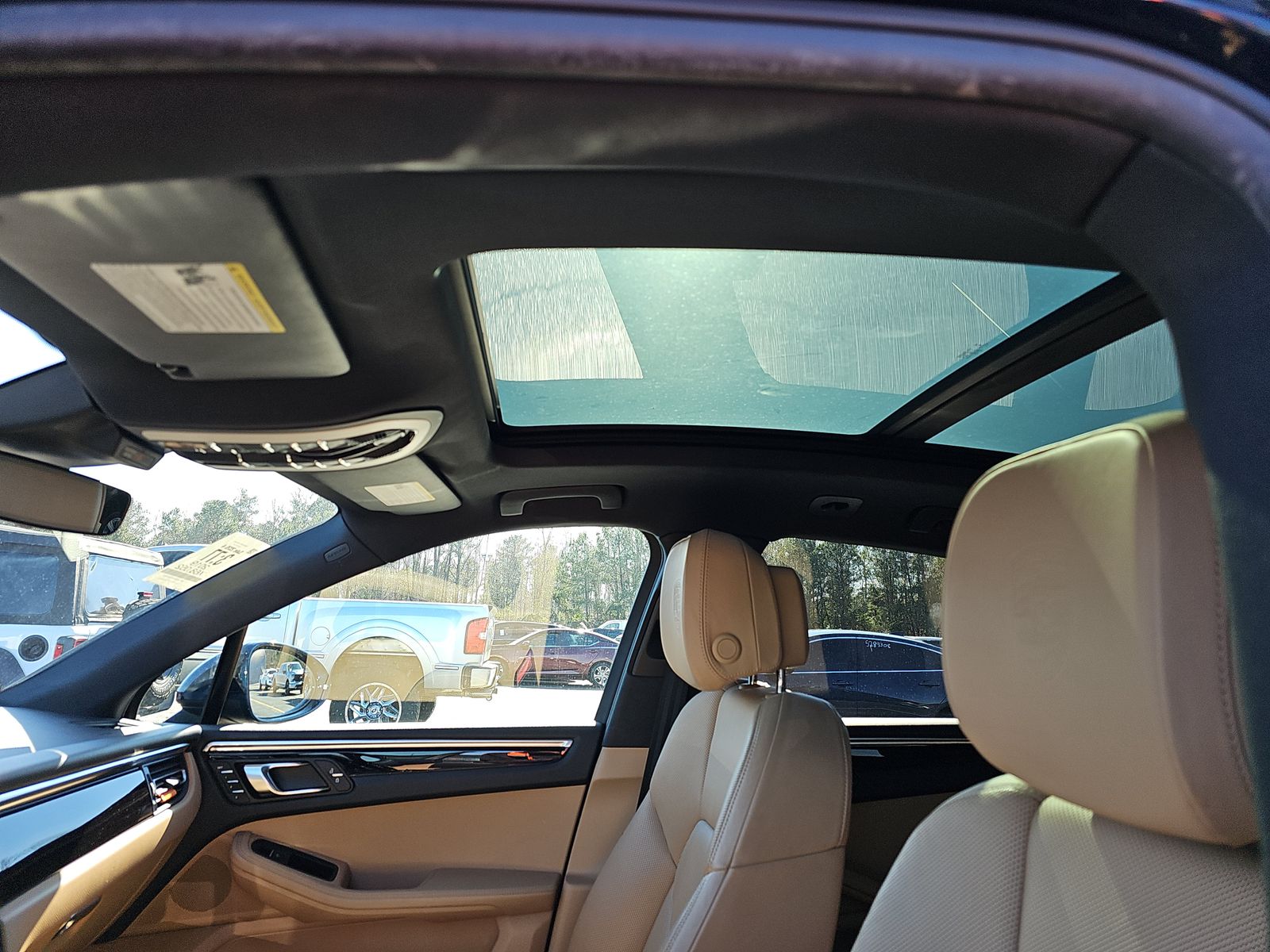 2019 Porsche Macan Base AWD