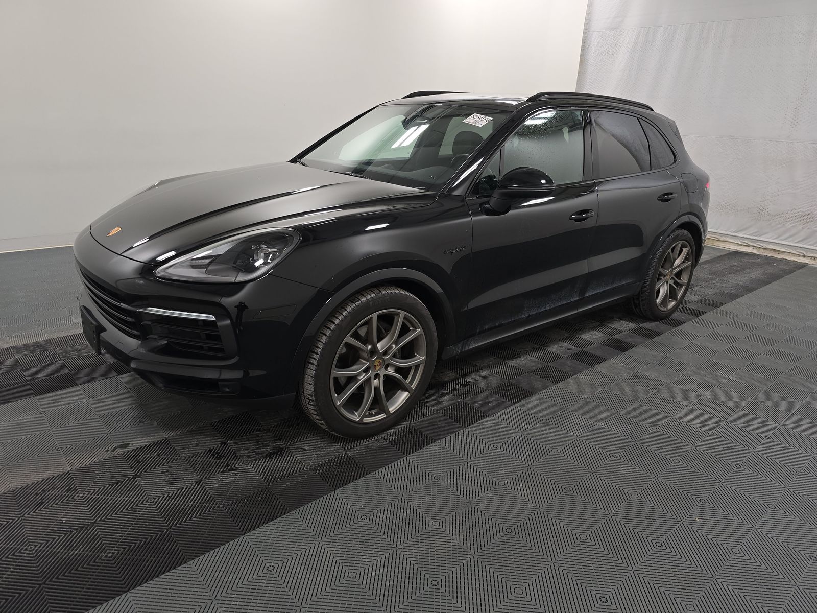 2022 Porsche Cayenne E-Hybrid AWD