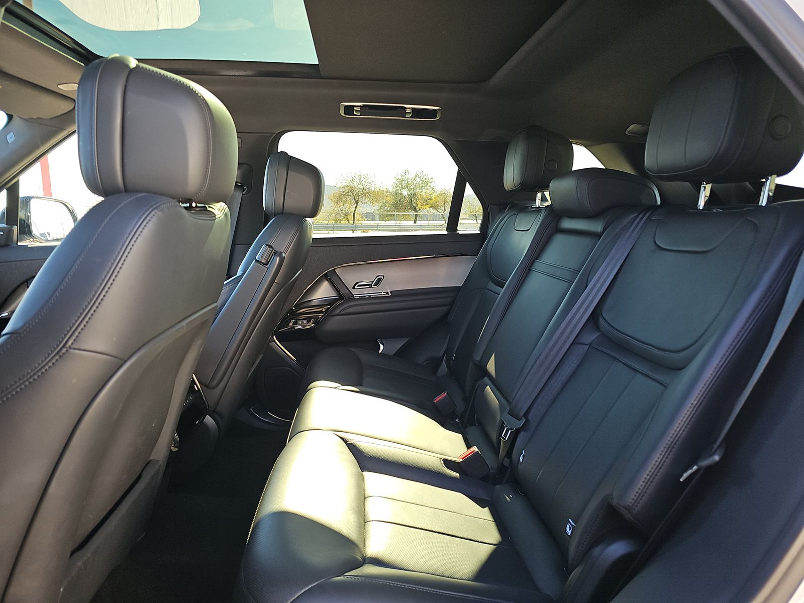 2025 Land Rover Range Rover Sport SE AWD