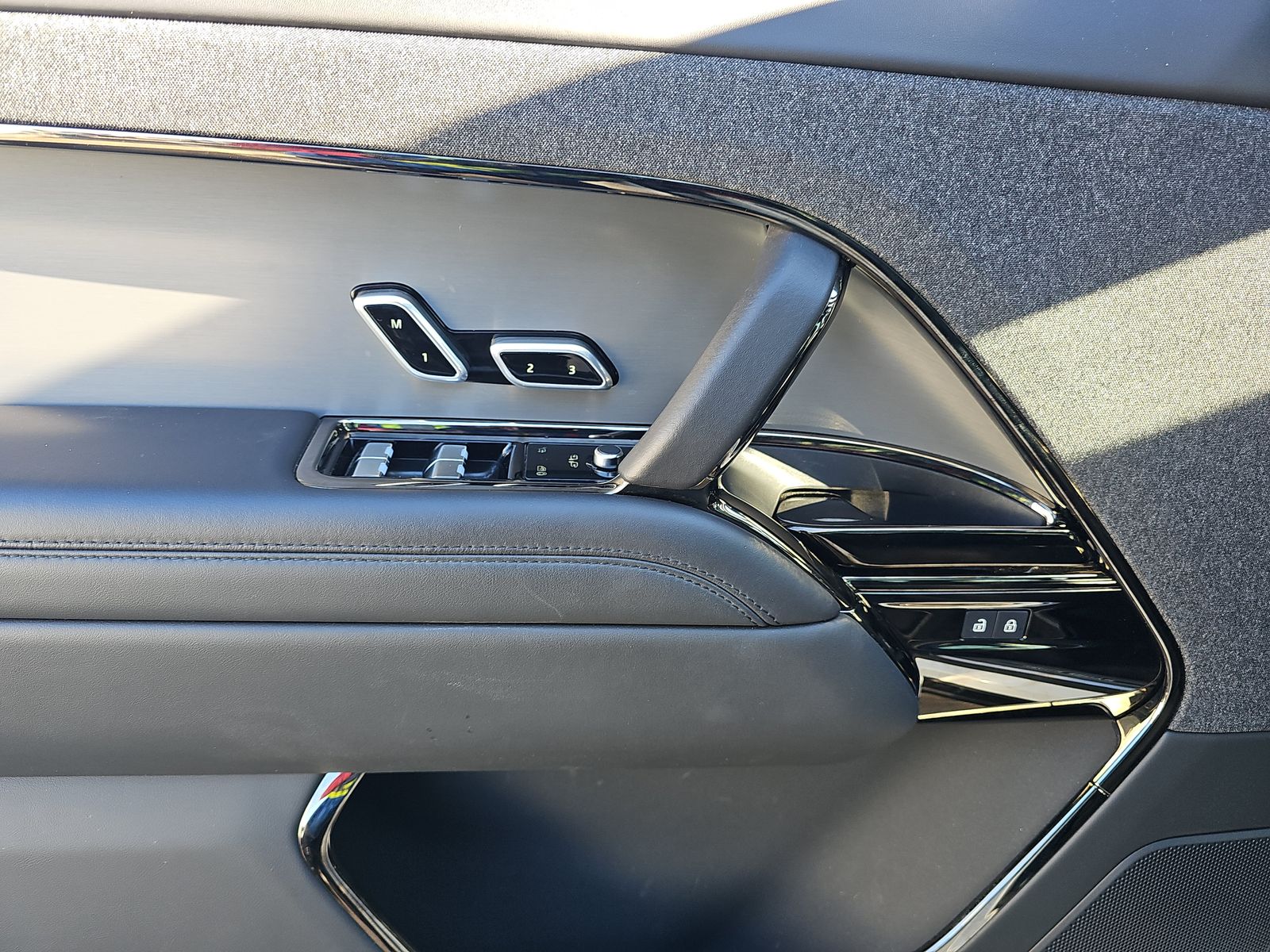 2025 Land Rover Range Rover Sport SE AWD