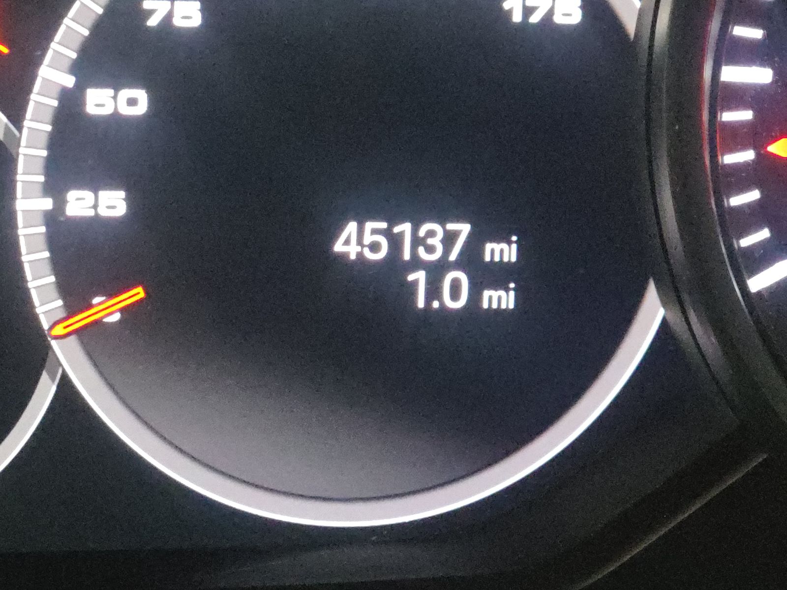 2022 Porsche Cayenne Platinum Edition AWD