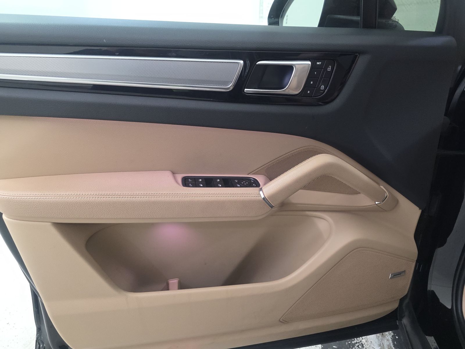 2022 Porsche Cayenne Platinum Edition AWD