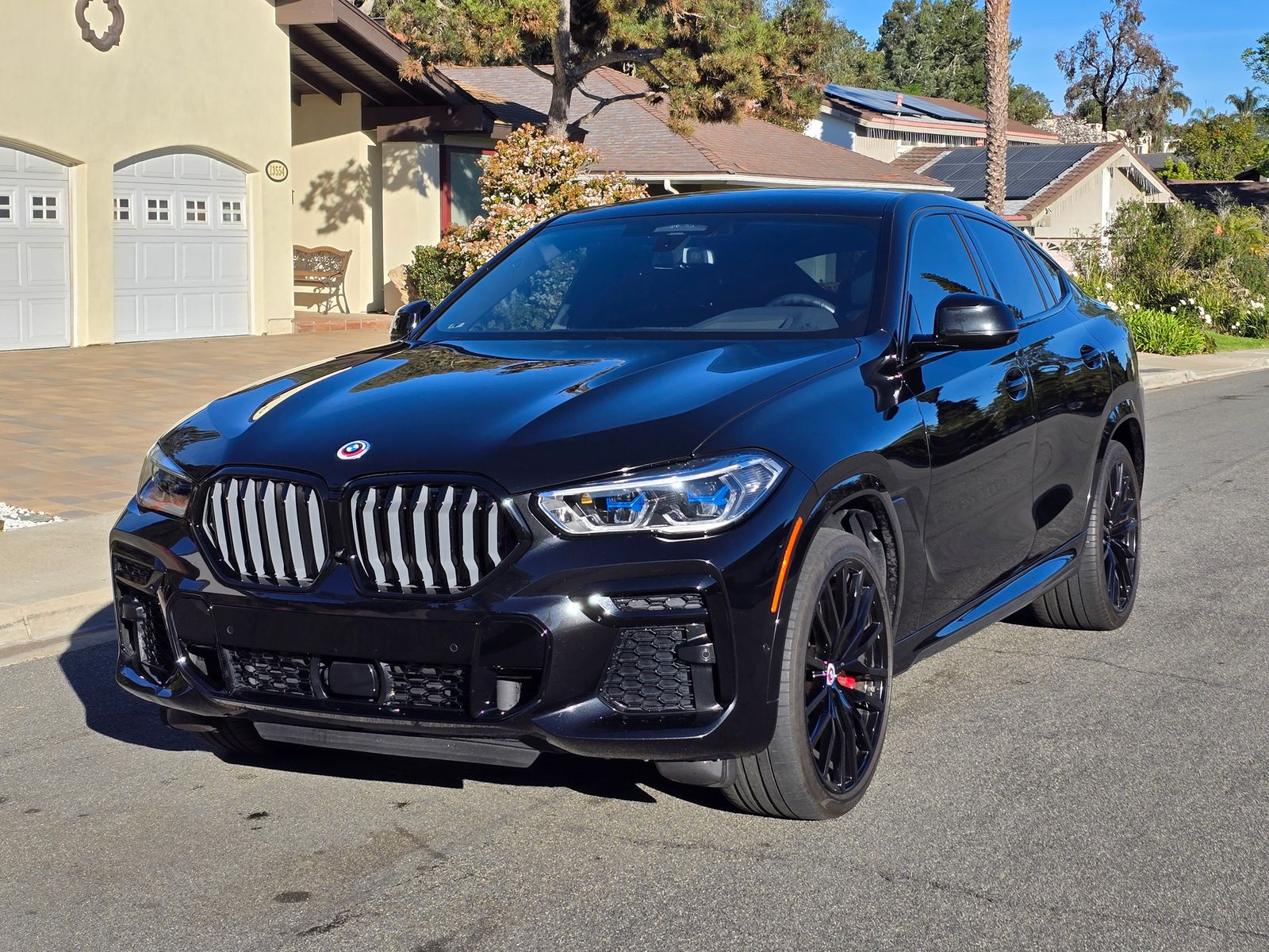 2023 BMW X6 Sports Activity Coupe M50i