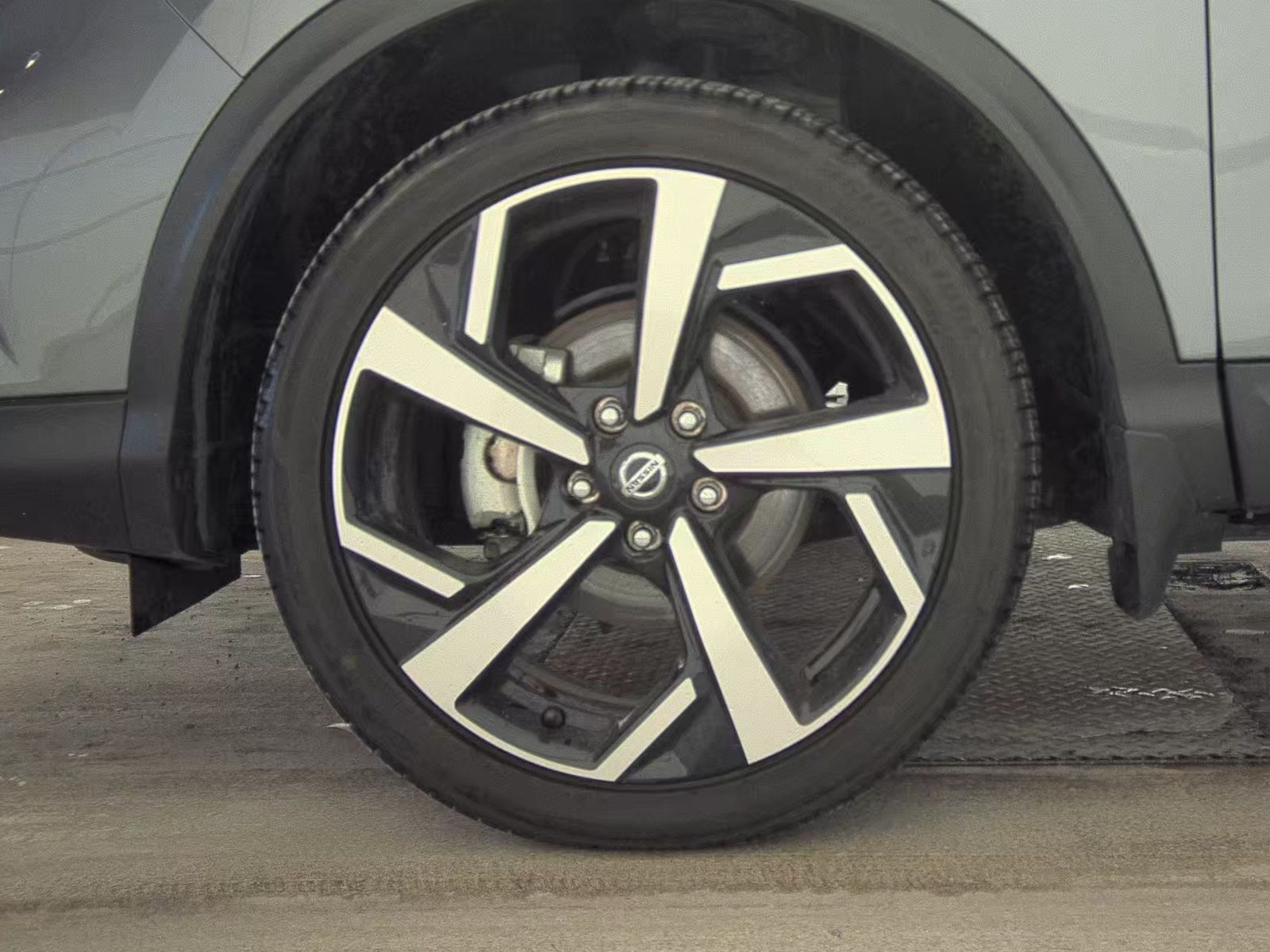 2022 Nissan Rogue Sport SL AWD