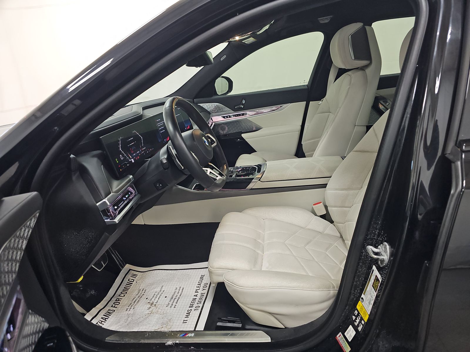 2023 BMW 7 Series 760i xDrive AWD