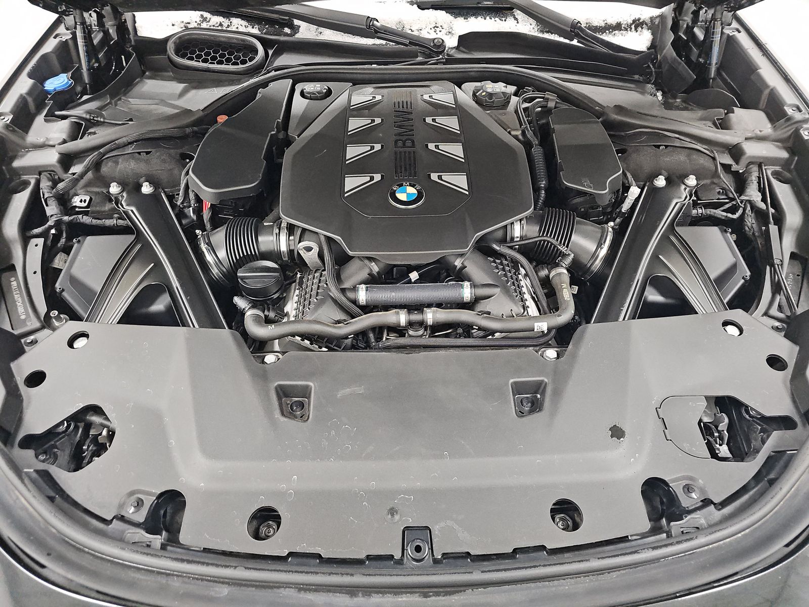 2023 BMW 7 Series 760i xDrive AWD