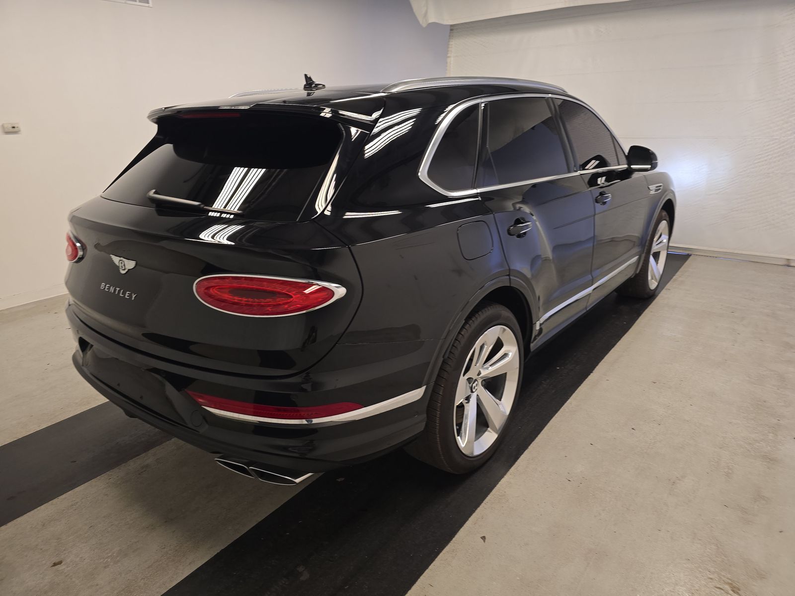 2023 Bentley Bentayga V8 AWD