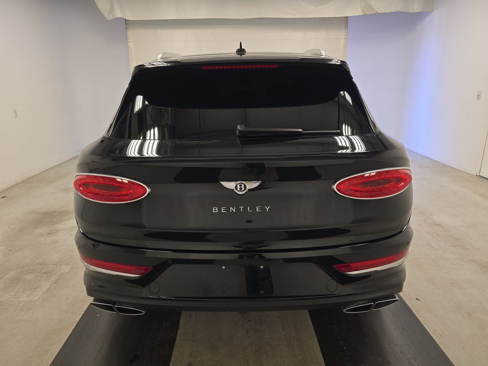 2023 Bentley Bentayga V8 AWD