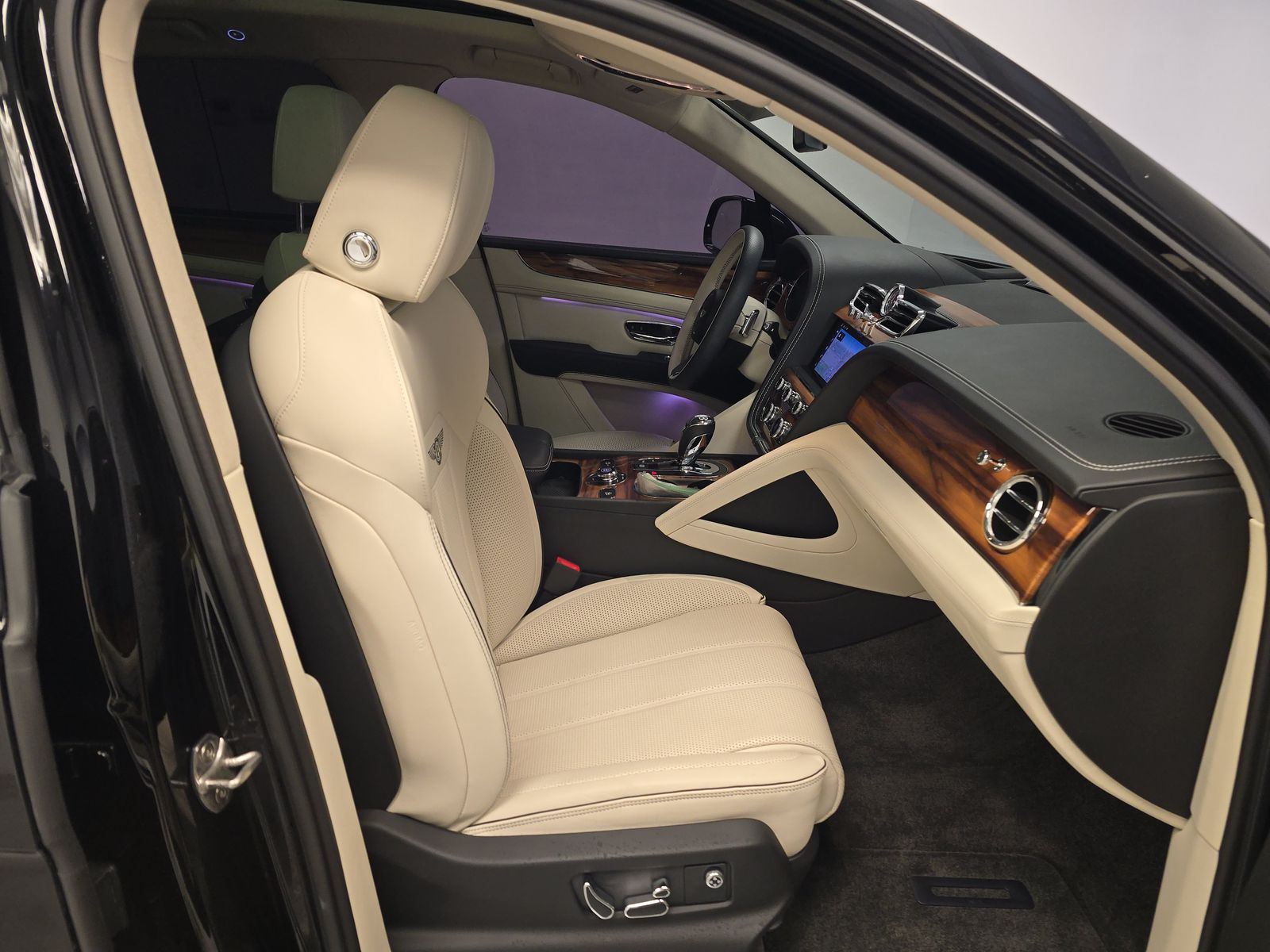 2023 Bentley Bentayga V8 AWD