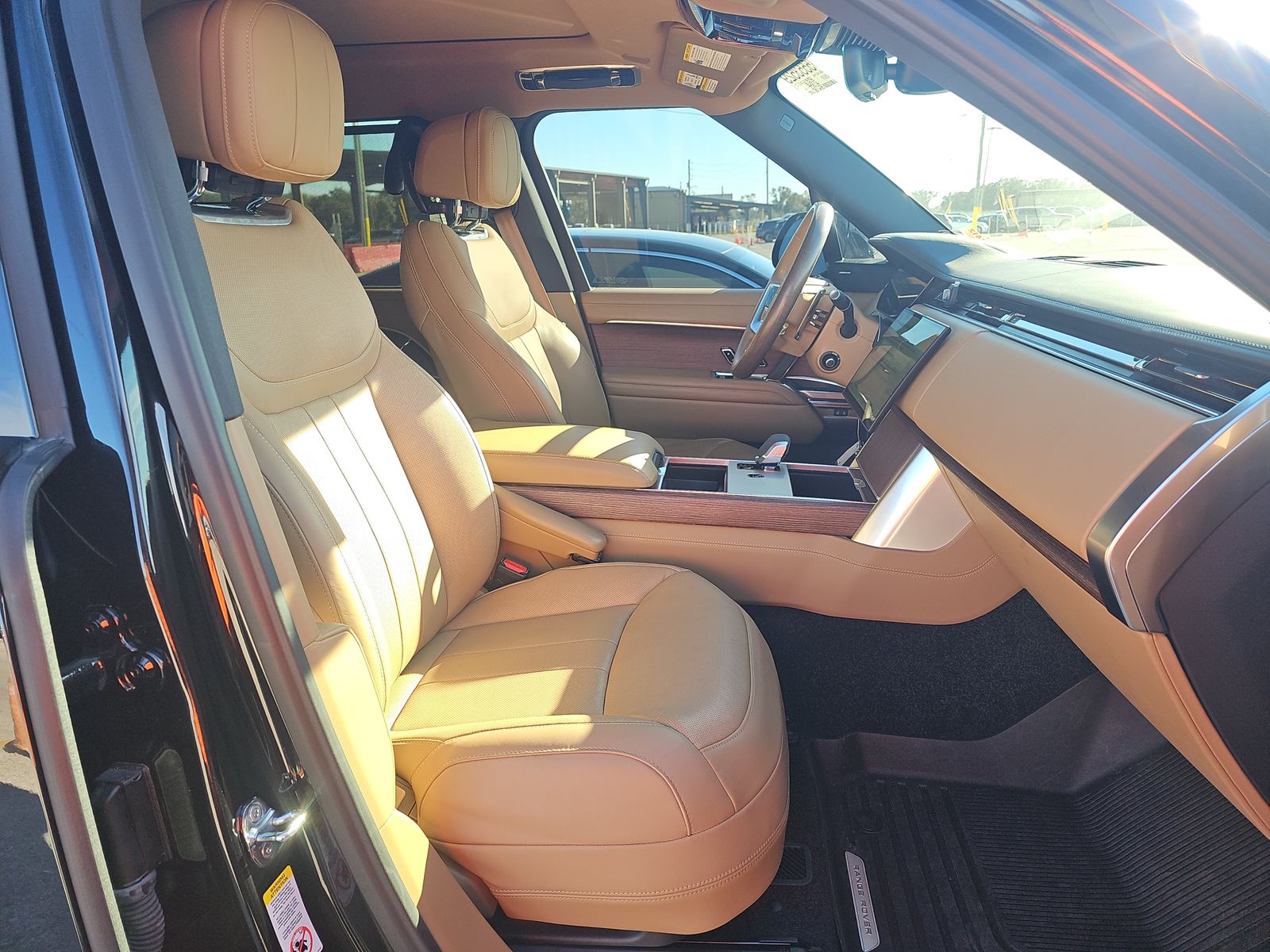 2024 Land Rover Range Rover SE AWD