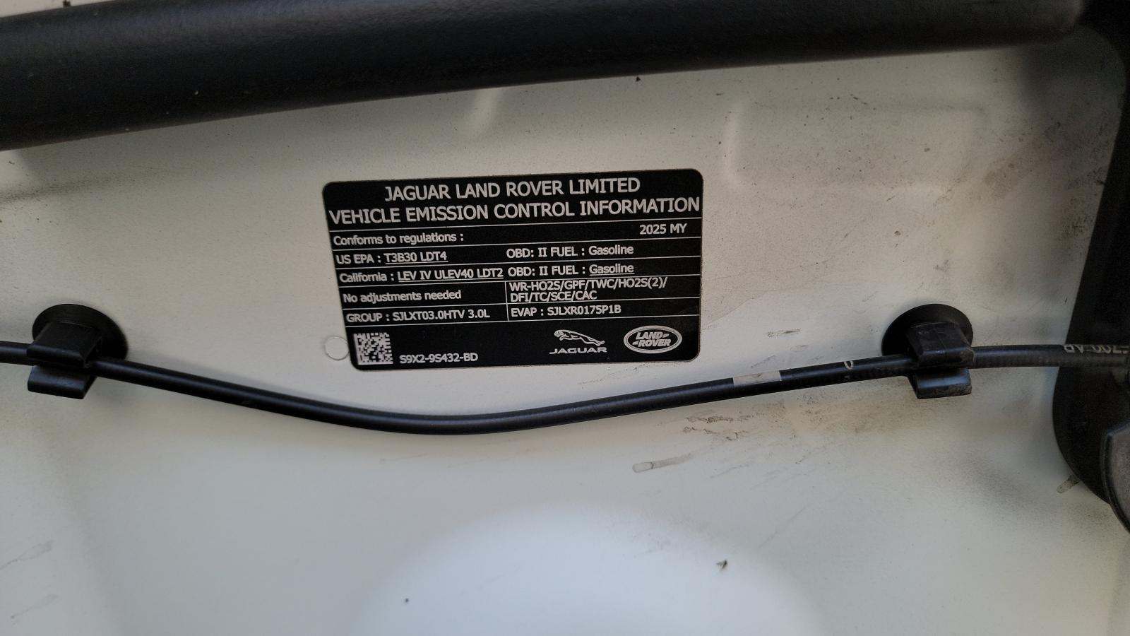 2025 Land Rover Range Rover Sport SE AWD