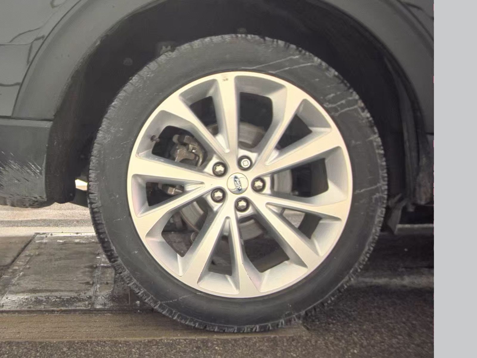 2023 Ford Explorer Platinum AWD