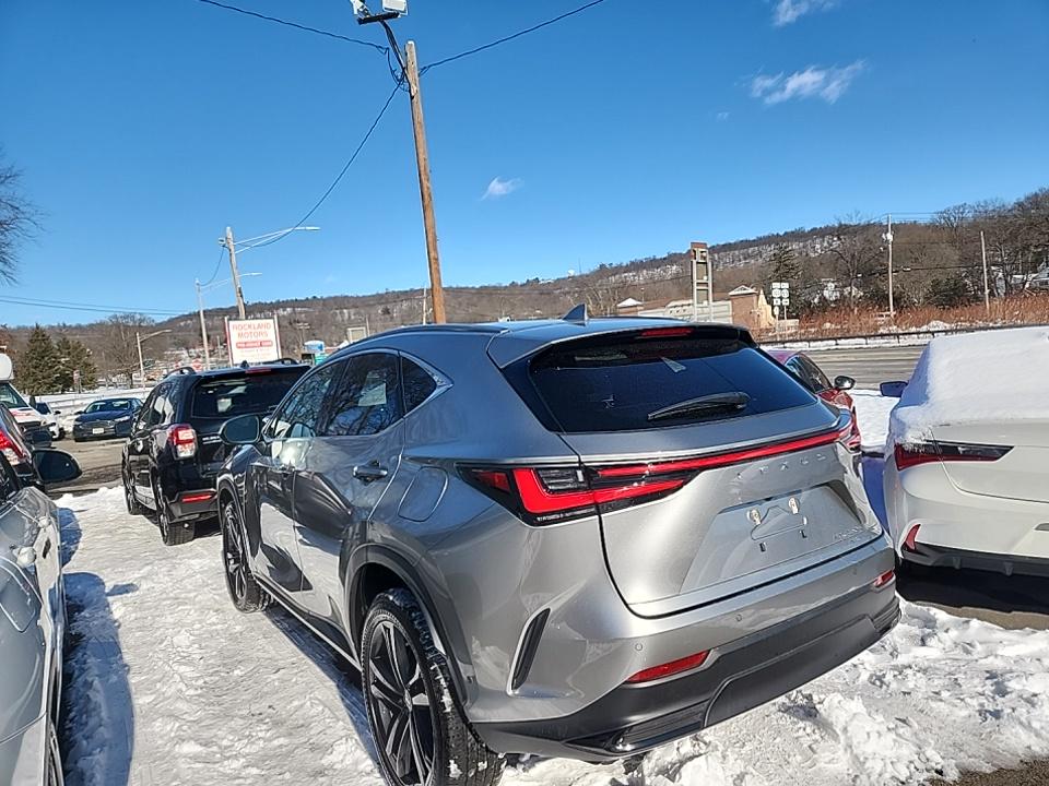 2022 Lexus NX NX 450h Luxury AWD