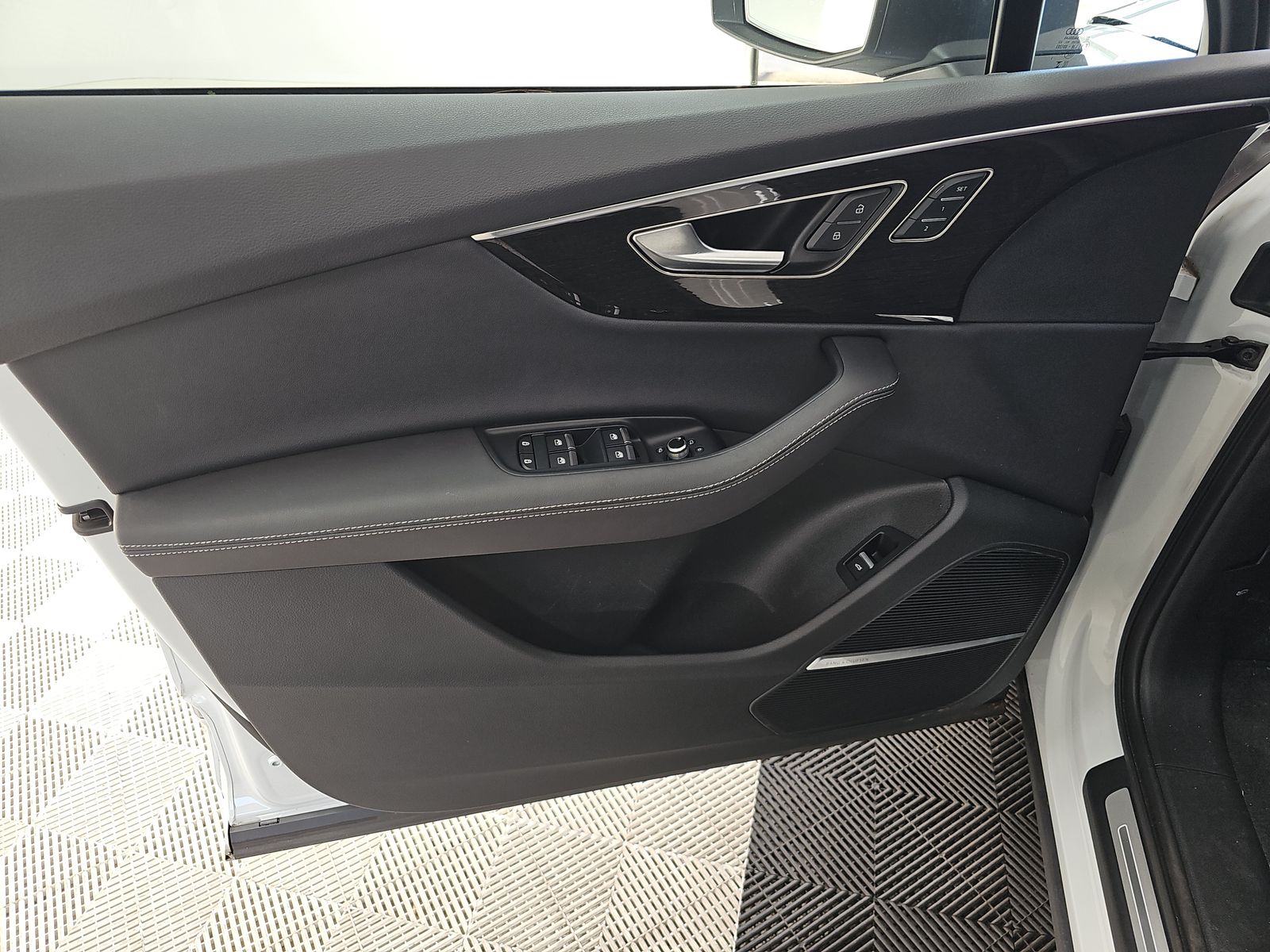 2025 Audi Q7 Premium Plus FWD