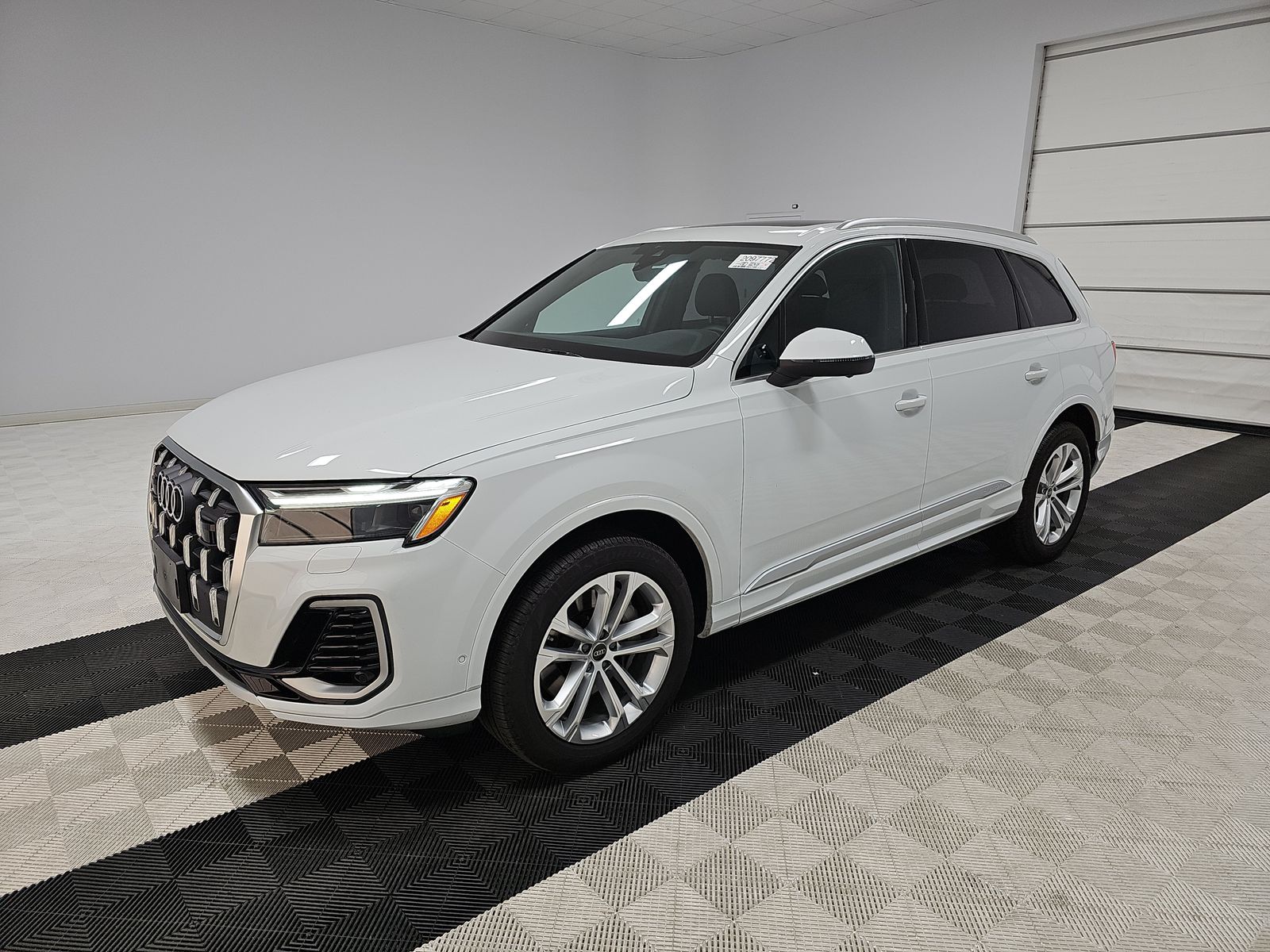 2025 Audi Q7 Premium Plus FWD
