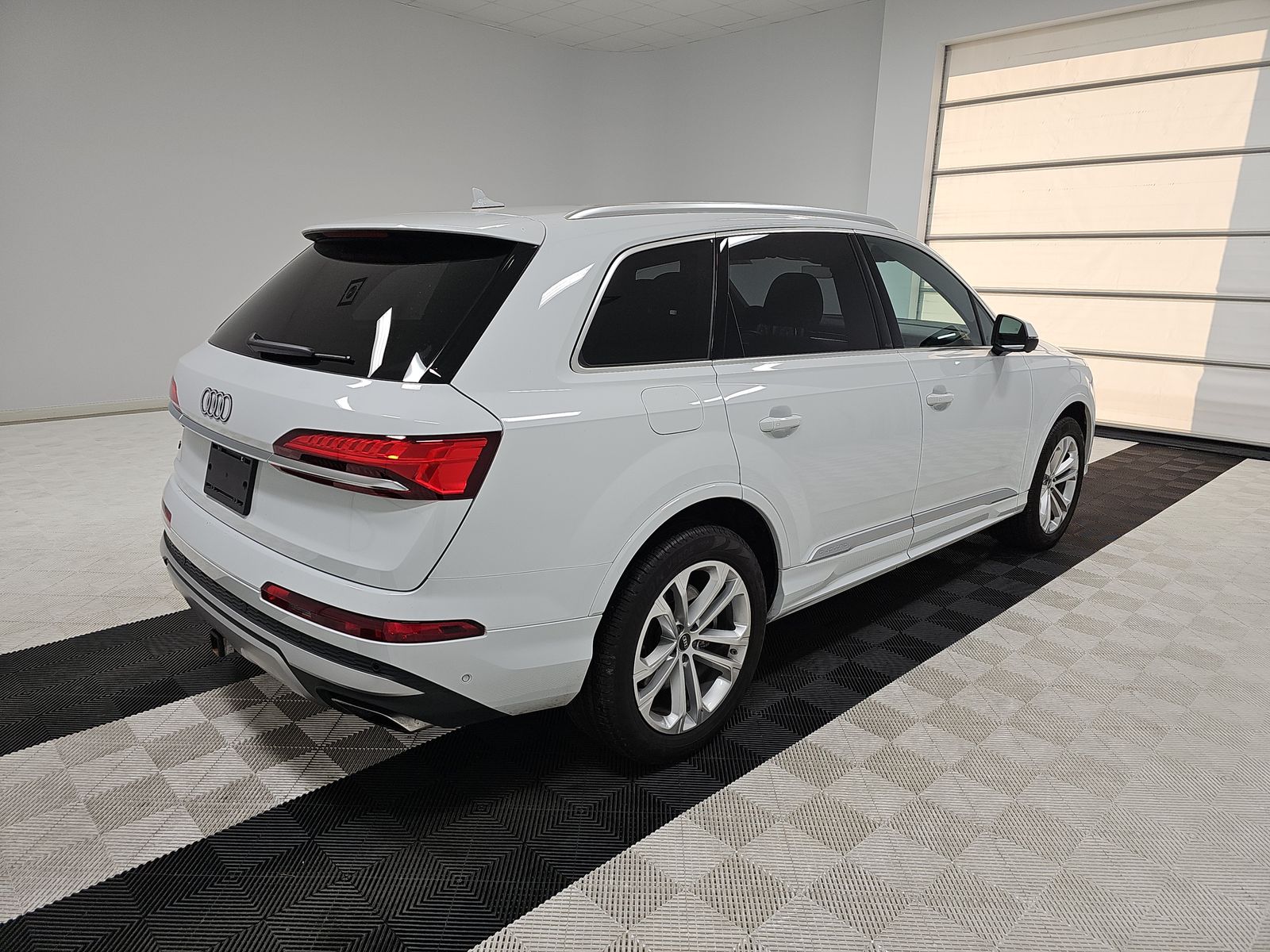 2025 Audi Q7 Premium Plus FWD